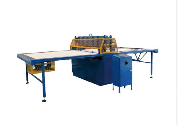 fabric cutting machine